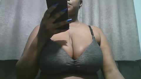 lady_dearra online show from January 9, 4:28 am