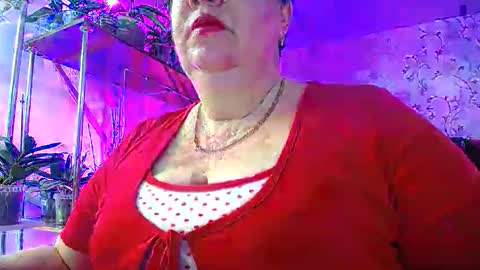 Lady Gloria online show from December 14, 6:30 am