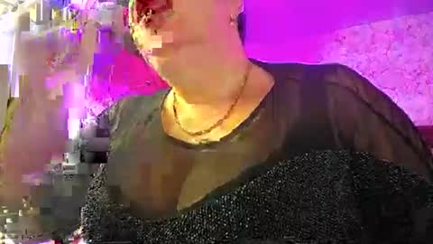 Lady Gloria online show from January 6, 5:11 am