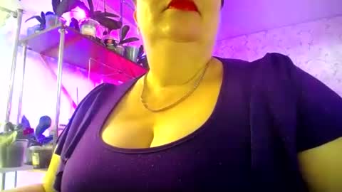 Lady Gloria online show from July 4, 5:47 am