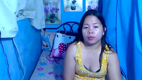 lady_in_bed69 online show from July 16, 11:42 pm