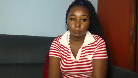 Snapshot of lady_twerky chatting on December 10, 9:44 am Maya online show from December 10, 9:44 am