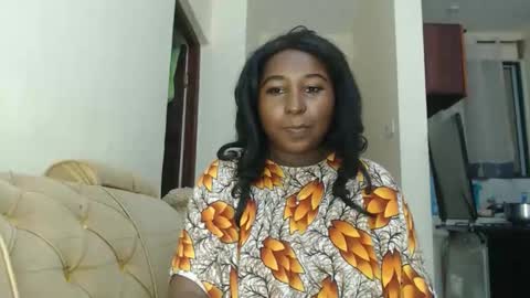 Snapshot of lady_twerky chatting on October 7, 12:04 am Maya online show from October 7, 12:04 am