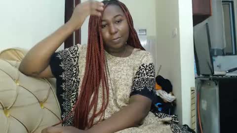 Maya online show from December 4, 2:14 am