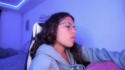  Lady  online show from February 14, 6:04 am