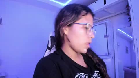  Lady  online show from June 27, 12:22 pm