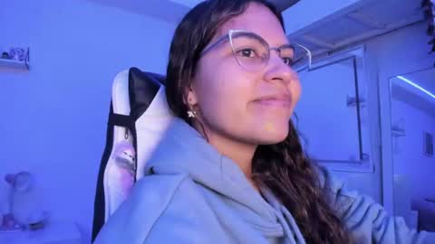  Lady  online show from June 23, 3:04 am
