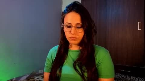 Gwen online show from March 29, 2:43 am