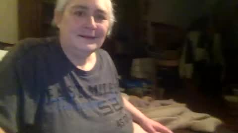 Ladymelisende online show from January 7, 3:59 pm