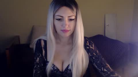 Monika online show from December 3, 8:58 am