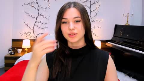 Snapshot of ladyofcandy chatting on February 8, 1:01 pm Amelia online show from February 8, 1:01 pm