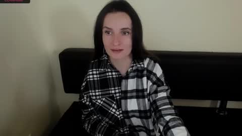 Snapshot of laimapinch_ chatting on October 3, 2:33 pm Laima online show from October 3, 2:33 pm