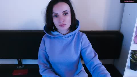 Snapshot of laimapinch_ chatting on January 5, 1:26 pm Laima online show from January 5, 1:26 pm