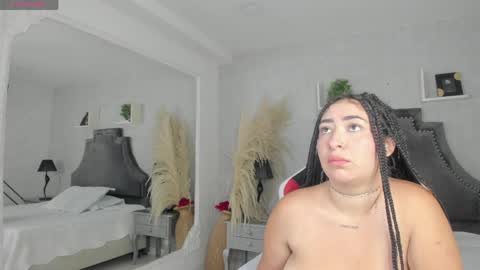 lalabunny01 online show from May 1, 4:27 am