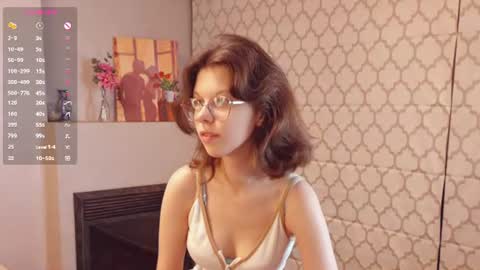 Julia online show from June 20, 8:34 pm