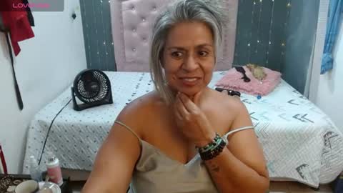 lalisha online show from August 3, 2:37 am