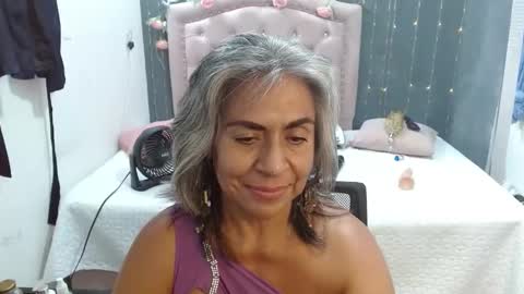 lalisha online show from November 1, 1:54 am