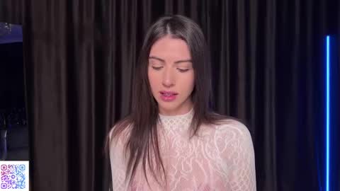 Ellina online show from March 3, 2:00 am