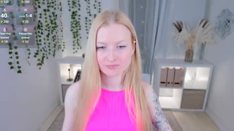 Laly online show from January 13, 4:19 pm