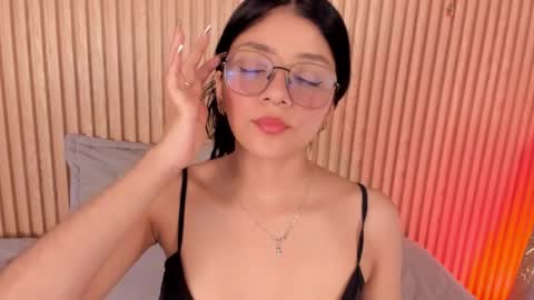 ... .          . ... online show from December 14, 1:39 pm