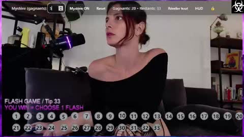 Snapshot of lana_the_virus chatting on October 1, 1:38 pm Lana The Virus online show from October 1, 1:38 pm