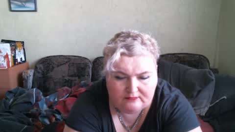 lanacat555 online show from March 9, 9:24 am