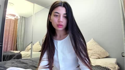 Lana online show from October 16, 2:09 pm