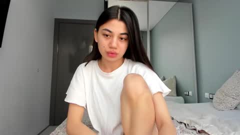 Lana online show from October 18, 1:36 pm