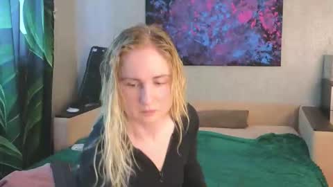 LanaviSmith online show from February 23, 6:46 am