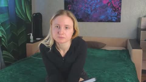 LanaviSmith online show from February 18, 6:34 am