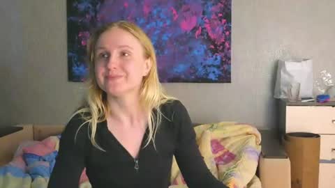 LanaviSmith online show from June 13, 6:27 pm