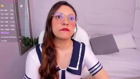 Lanna online show from July 21, 1:23 pm