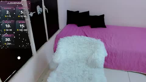 Lanna online show from September 9, 1:33 pm