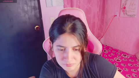 LARA online show from April 27, 7:33 pm