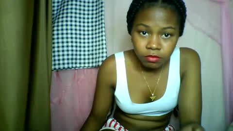 lara_belle online show from June 3, 7:19 pm