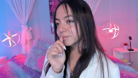 Snapshot of laraa_rous chatting on September 19, 4:44 am lara online show from September 19, 4:44 am