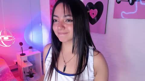 Snapshot of laraa_rous chatting on September 25, 4:00 am lara online show from September 25, 4:00 am