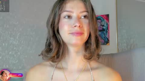 Snapshot of laralane_ chatting on October 15, 1:46 pm Lara online show from October 15, 1:46 pm