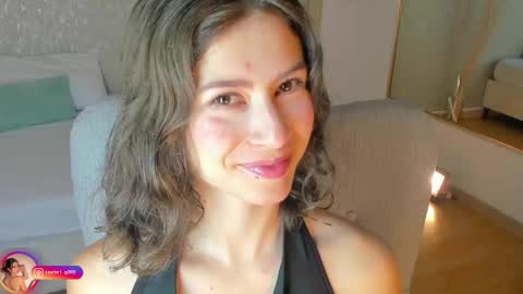 Snapshot of laralane_ chatting on October 16, 1:47 pm Lara online show from October 16, 1:47 pm