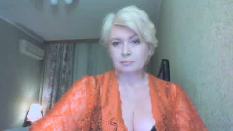 laramrs online show from March 16, 4:55 pm