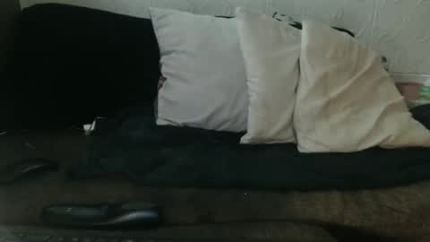 Lariss online show from March 15, 6:43 pm