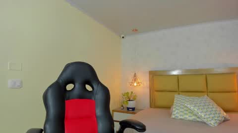  MIA  online show from September 15, 12:13 pm