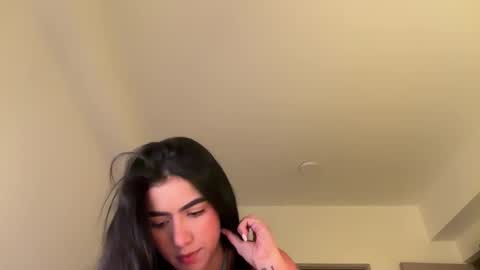 Hi -  online show from February 7, 3:43 am