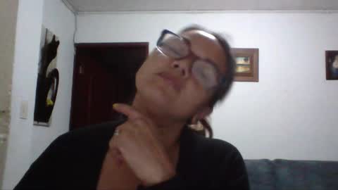 Laura online show from February 20, 12:31 am