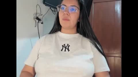 laudaniii online show from March 19, 2:05 am