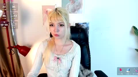 laukyubey1 online show from June 26, 7:59 pm