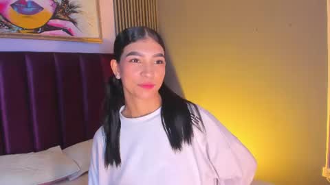 Laura online show from July 11, 12:16 pm