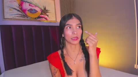 Laura online show from July 1, 12:15 pm