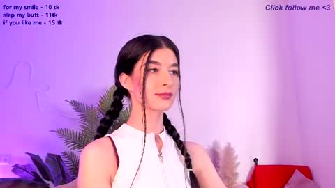 Laura online show from August 1, 8:44 pm