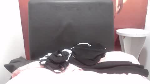  Laura  online show from December 17, 2:21 pm